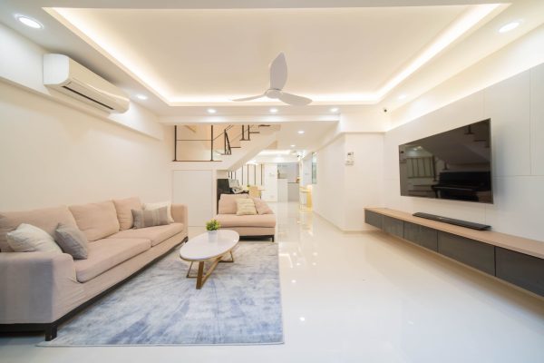 Shunfu Road by Angelyn Wong and Pui Yan