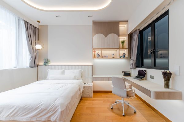 3-Luxus Hill_Nicky Haw+Anzie Lee