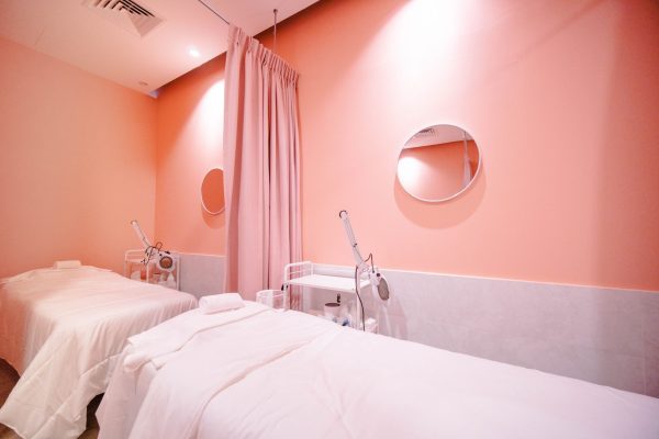 Facial Shop Peachy Skin Bar Outlet 2 by Lucas Ong 5